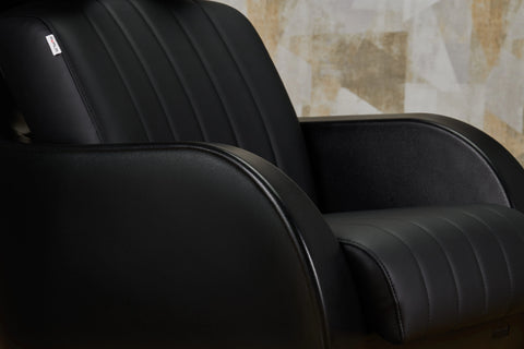 THOMAS P black hairdressing wash